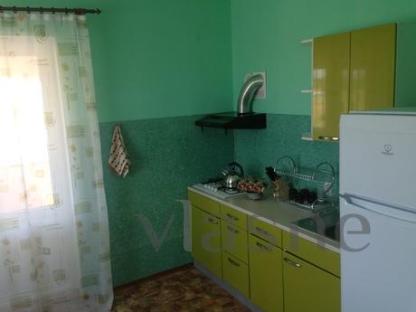 Rent a big house with a gazebo, Yevpatoriya - apartment by the day