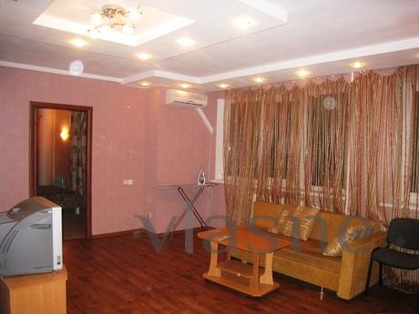 Rent daily, hourly GOOD 3k.kvartiru at pr.Gagarina in NOVOST