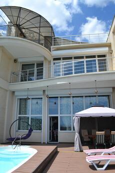 VIP Cottage 1 line from the sea, Chernomorsk (Illichivsk) - apartment by the day