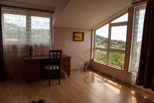 4-bedroom apartment in the center of Yal, Yalta - apartment by the day