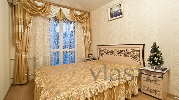 Rent one-room apartment in the center., Sevastopol - apartment by the day