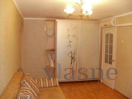 I rent two-bedroom apartment in Sudak, Sudak - apartment by the day