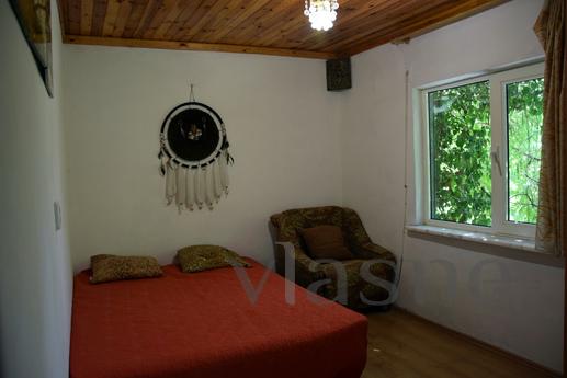 Cottage in Alupka, Alupka - apartment by the day