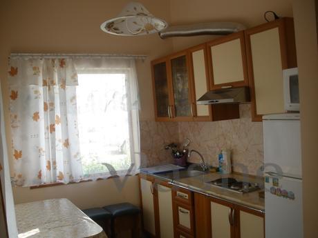 Rent 2-bedroom house with a kitchen, Sudak - apartment by the day