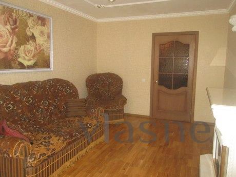 3-bedroom apartment, Orenburg - apartment by the day