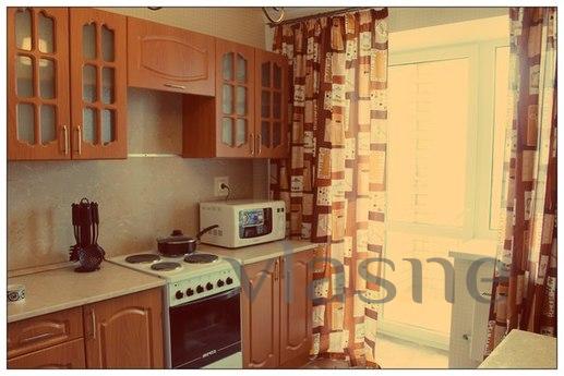 DAILY 1-KM FOR SALE IN THE HOUSE, Yekaterinburg - apartment by the day