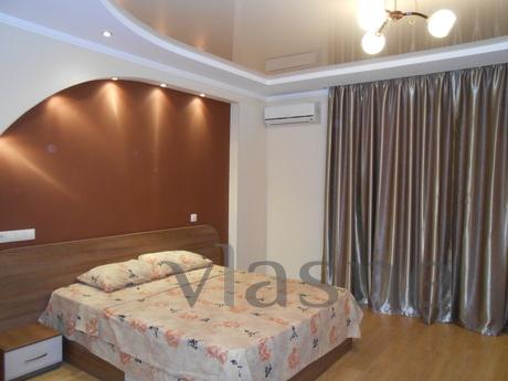 Luxury apartment near the shopping cente, Sevastopol - apartment by the day