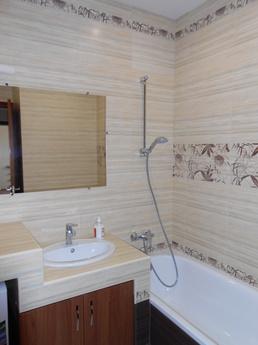 Luxury apartment near the shopping cente, Sevastopol - apartment by the day