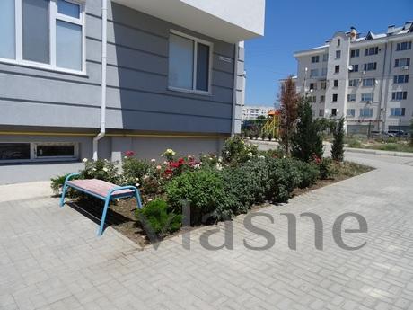 rent a new apartment by the sea, Sevastopol - apartment by the day