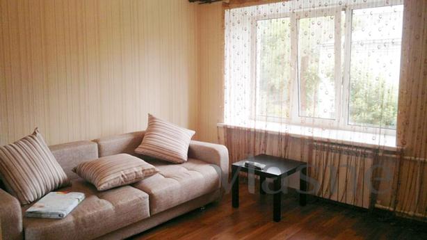 Excellent one-bedroom apartment for rent, Kemerovo - apartment by the day