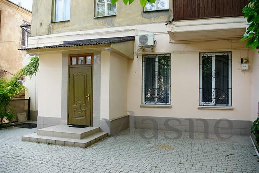 Rent by the day 2-room apartment Center, Odessa - apartment by the day