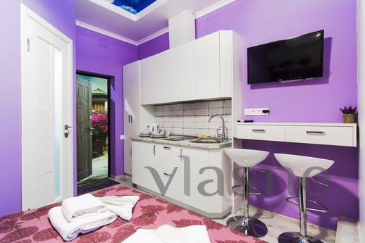 Apartments on Deribasovskaya 10, Odessa - apartment by the day