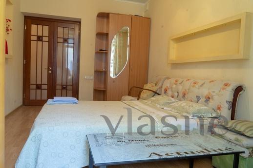 One bedroom on the Greek Sq., 5 seats, Odessa - apartment by the day