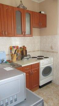 Rent 2-bedroom apartment, Tyumen - apartment by the day