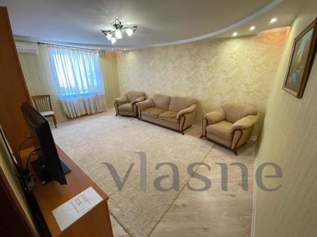 Three-room apartment near the sea, Sevastopol - apartment by the day