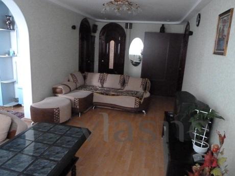 Rent one a second in the quiet center, Sevastopol - apartment by the day