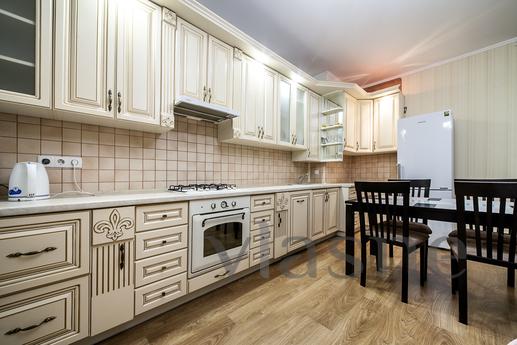 VIP 2 rooms APARTMENTS in Lviv, Lviv - apartment by the day