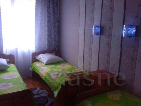 Two-room house 350 meters from the beach, Sudak - apartment by the day