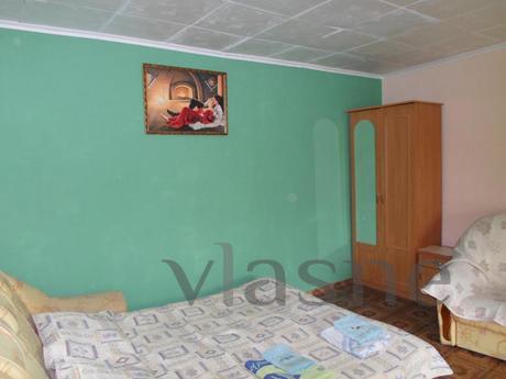 Rooms turnkey in a cozy courtyard 10 min, Sudak - apartment by the day