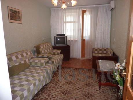 2-bedroom apartment in the center of Yalta, on the street. D