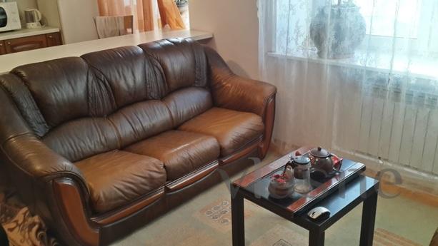 2 room apartment in the center, Kemerovo - apartment by the day