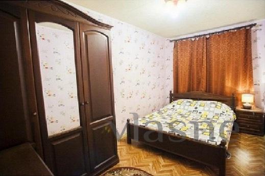 Daily, spacious dvushka at CIF, Kemerovo - apartment by the day