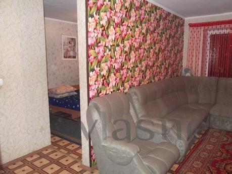 2 bedroom apartment inexpensive, Kemerovo - apartment by the day