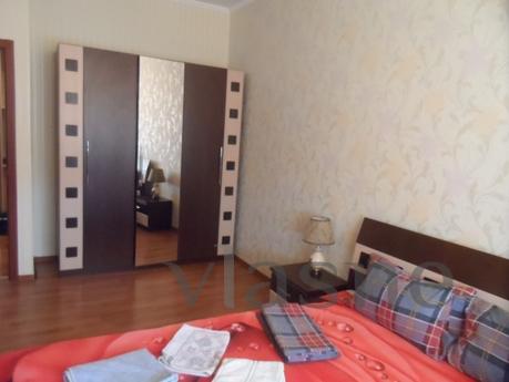 Rent a huge apartment with a gorgeous p, Kemerovo - apartment by the day