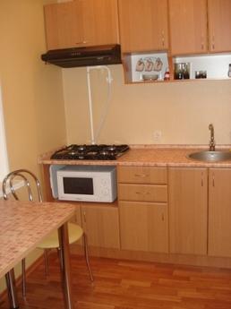 Daily, cozy apartment in the center unti, Kemerovo - apartment by the day