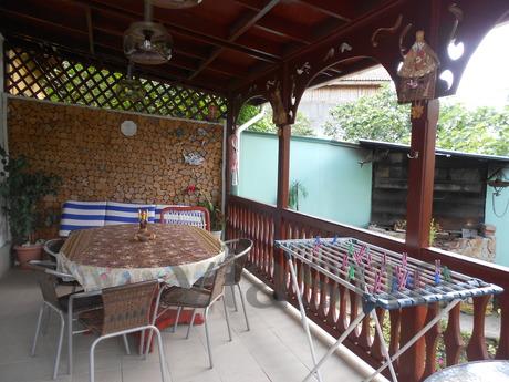 Family house in 2 levels, Yalta - apartment by the day