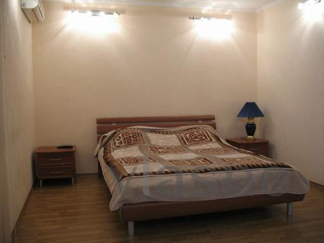 Rent 3-to apartment, Simferopol - apartment by the day