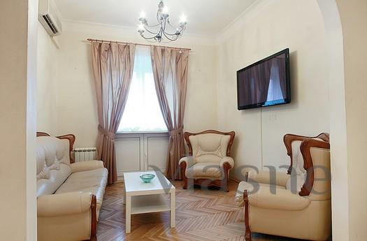 I rent 2 bedroom flat in the center of Moscow in the art. m 