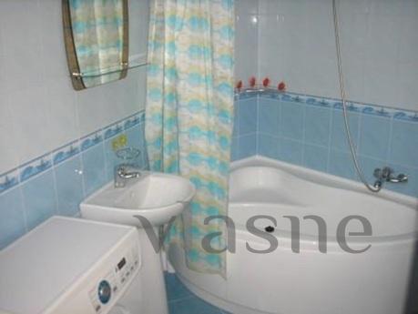 Apartment for Rent 1500 rubles, Yevpatoriya - apartment by the day