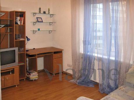 Cozy 1 BR. apartment. Clean, in good repair. Excellent infra