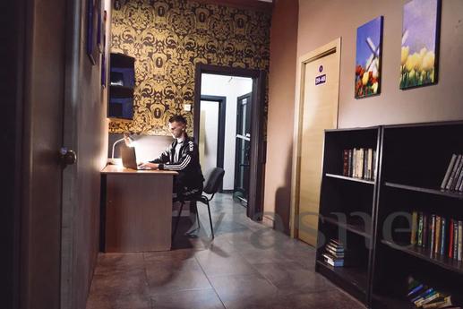 Network of Private Hostels in Kyiv - 500, Kyiv - apartment by the day