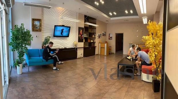 Network of Private Hostels in Kyiv - 500, Kyiv - apartment by the day