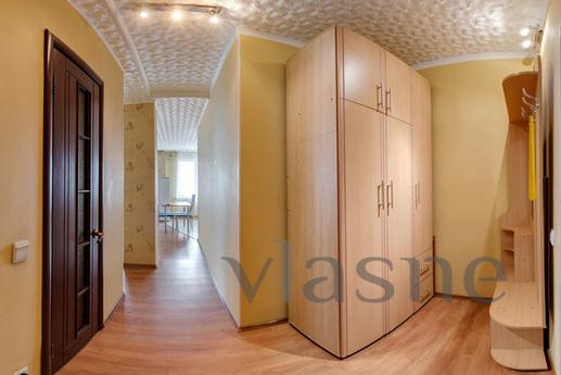 Mr. Student 5 minute walk proguloch, Novosibirsk - apartment by the day
