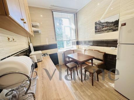 Own, Culture Street, military hospital, Kharkiv - apartment by the day