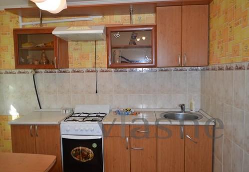 1 com. apartment in the district of the, Yekaterinburg - apartment by the day