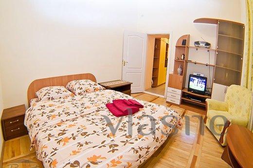 Decent apartment near the subway, Moscow - apartment by the day