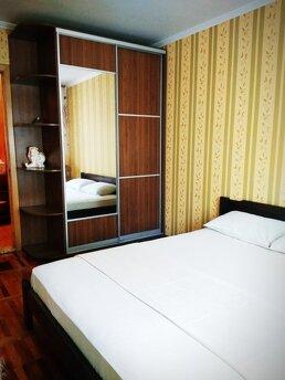 Rent daily and hourly apartment Semi-Lyuk, Zaporizhzhia - apartment by the day