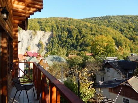 Room with a view on mountains, Yaremcha - apartment by the day