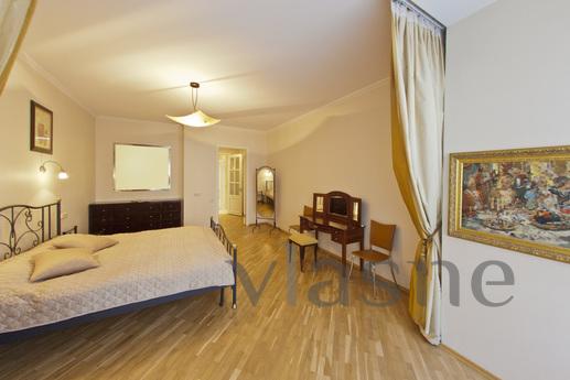 Luxury apartment. Two san site. All appliances and furniture