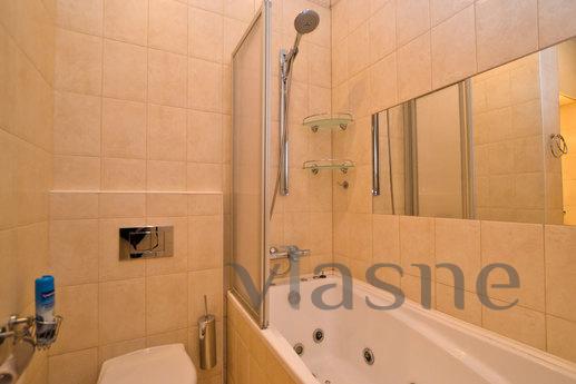 The apartment is on the main street of t, Saint Petersburg - apartment by the day