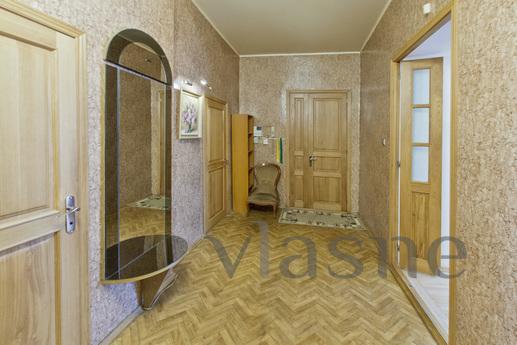 Apartment with Jacuzzi, Saint Petersburg - apartment by the day