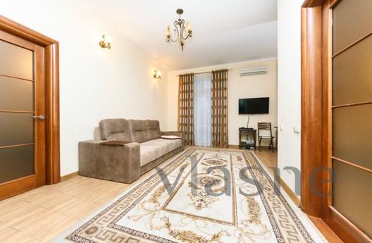 Apartment in a quiet location in a noisy, Kyiv - apartment by the day