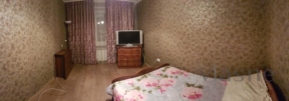 3 Bedroom on Chkalov 2 + 2 + 1 + 1 + 1, Orenburg - apartment by the day