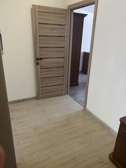 Quiet apartment in the center, Ivano-Frankivsk - apartment by the day