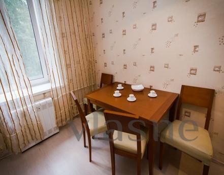 Daily 3-bedroom apartment near the metro, Moscow - apartment by the day