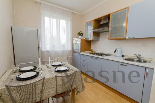 Spacious 3 apartment with two bathrooms, Moscow - apartment by the day